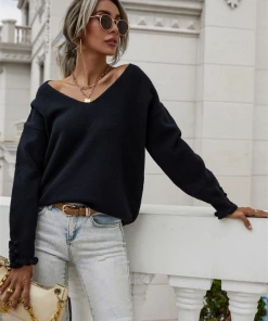 MY Smaibulun Doll | DARIUS Drop Shoulder V-neck Knit Top - Black