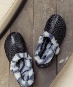 SOFFIA | Fish Scales Embossed Woolen Lined Leather Loafer - Black NEW ARRIVALS