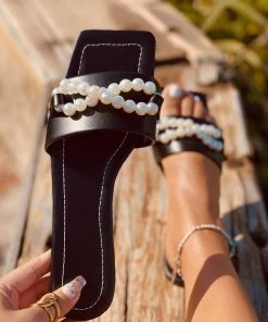 HT NEW ARRIVALS En Bloom | Black Pearl Chain Slides Flat Sandals