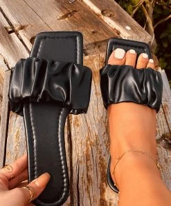 HT NEW ARRIVALS En Bloom | Black Gathered Upper Flat Slides Sandals