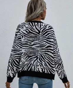 MY Smaibulun | Tiger Year Animal Patterned Knit Cardigan - Black NEW ARRIVALS