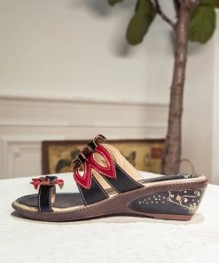 JF SOFFIA | Genuine Leather Ring Toe Floral Appliqued Flat Flip Flop Sandals - Black