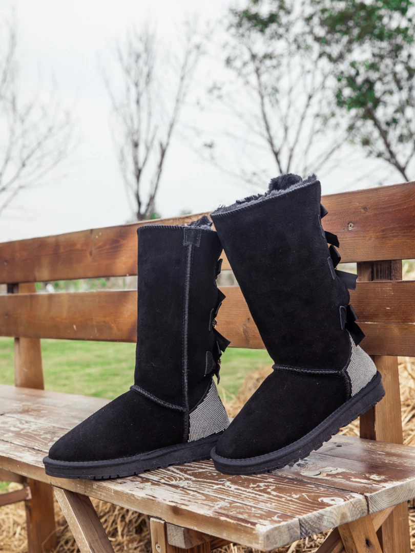 XH NEW ARRIVALS SMAIBULUN UGG™ | Back Rhinestone & Ribbon Tri-Tie Bow Black Suede Boots 8 XH NEW ARRIVALS SMAIBULUN UGG™ | Back Rhinestone & Ribbon Tri-Tie Bow Black Suede Boots