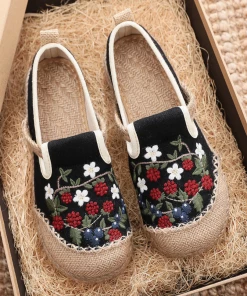 TC Cactus Rose | Berry Daisy Embroidered Linen Round Toe Espadrilles Loafers - Black