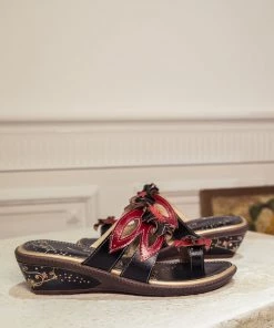 JF SOFFIA | Genuine Leather Ring Toe Floral Appliqued Flat Flip Flop Sandals - Black