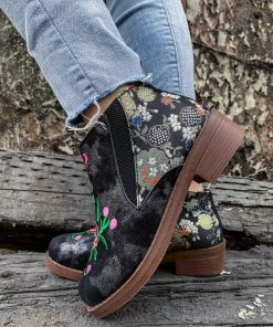 YL Shoes Floral Embroidered Ankle Booties - EN BLOOM