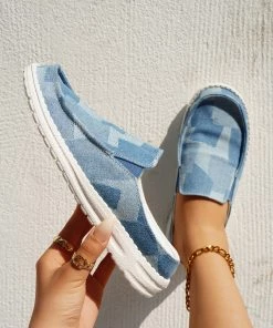 HT En Bloom | Blue Puzzle Print Canvas Boat Loafers Sip On Flats