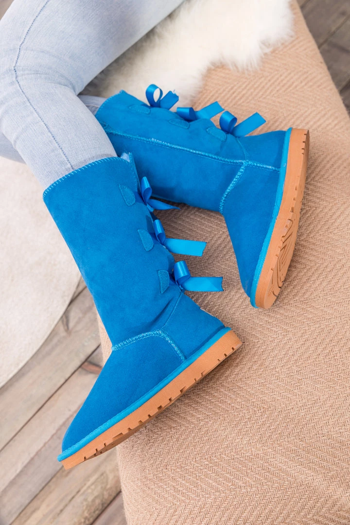 XH New In Shoes SMAIBULUN UGG™ | Triple Back-Bow Blue Leather Suede Boot 6 XH New In Shoes SMAIBULUN UGG™ | Triple Back-Bow Blue Leather Suede Boot