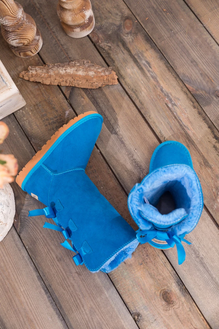 XH New In Shoes SMAIBULUN UGG™ | Triple Back-Bow Blue Leather Suede Boot 9 XH New In Shoes SMAIBULUN UGG™ | Triple Back-Bow Blue Leather Suede Boot