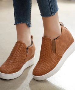 HT Hi-top Contrast Croc-Embossed Sneaker - EN BLOOM Sneaker & Athletic