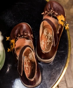 JF SOFFIA | Genuine Leather Brown Ribbed-Sole Lehua Appliqued Sandals NEW ARRIVALS