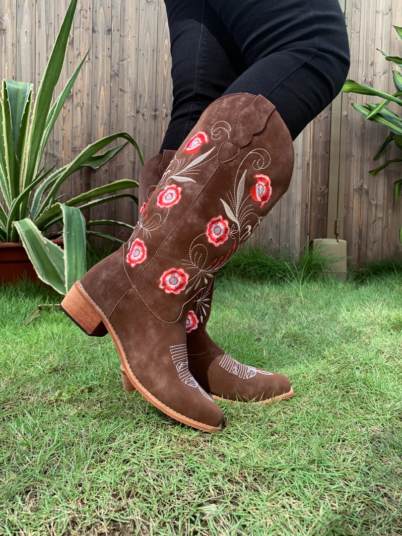 YL New In Shoes En Bloom | Brown Morning Glory Embroidered Cowboy Heel Boots 2 YL New In Shoes En Bloom | Brown Morning Glory Embroidered Cowboy Heel Boots