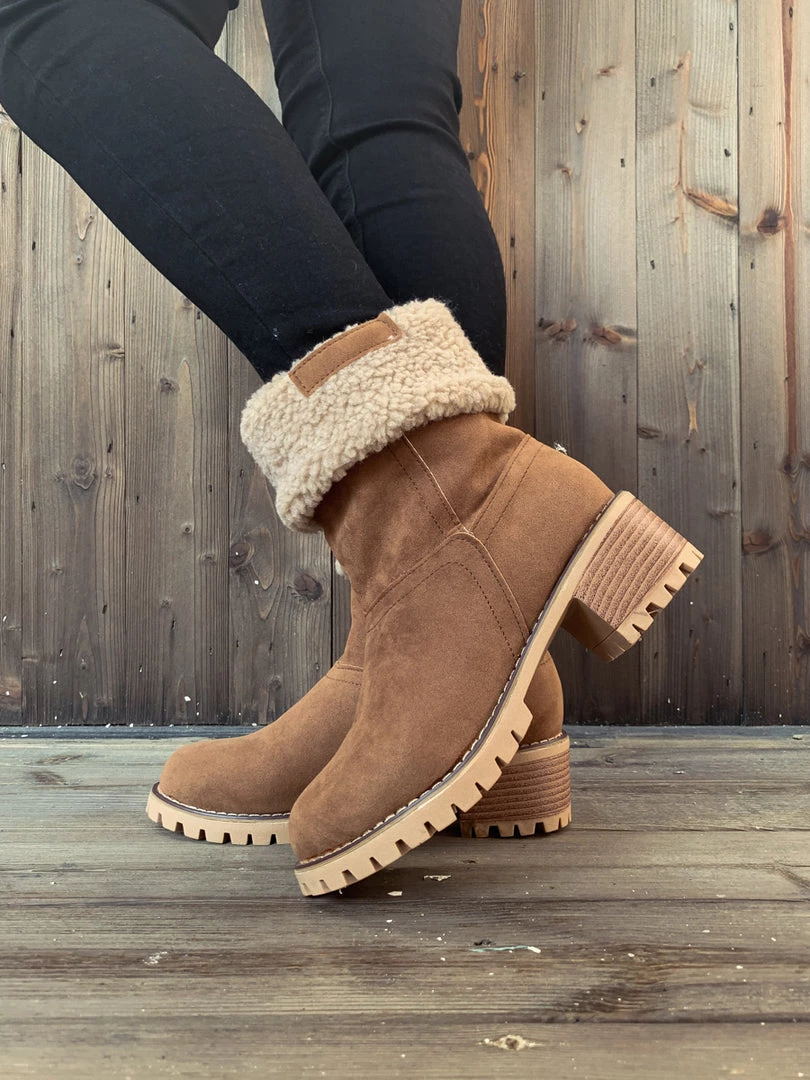 YL En Bloom | Brown Plush-Lined Fold-Over Boot New In Shoes 3 YL En Bloom | Brown Plush-Lined Fold-Over Boot New In Shoes