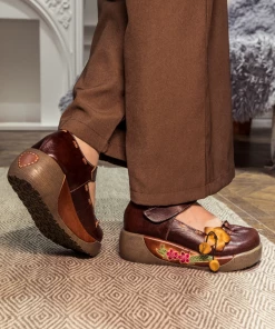 JF SOFFIA | Genuine Leather Brown Ribbed-Sole Lehua Appliqued Sandals NEW ARRIVALS