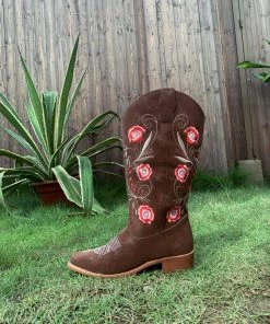 YL New In Shoes En Bloom | Brown Morning Glory Embroidered Cowboy Heel Boots 13 YL New In Shoes En Bloom | Brown Morning Glory Embroidered Cowboy Heel Boots