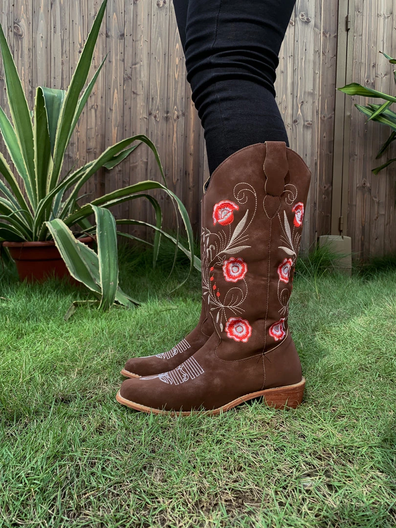 YL New In Shoes En Bloom | Brown Morning Glory Embroidered Cowboy Heel Boots 8 YL New In Shoes En Bloom | Brown Morning Glory Embroidered Cowboy Heel Boots