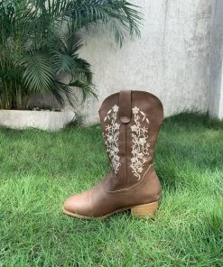 YL New In Shoes En Bloom | Brown Lipper Floral Embroidered Cowboy Knee Boots 15 YL New In Shoes En Bloom | Brown Lipper Floral Embroidered Cowboy Knee Boots
