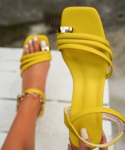 HT En Bloom | Bumblebee Ring Toe Block Heel Sandal