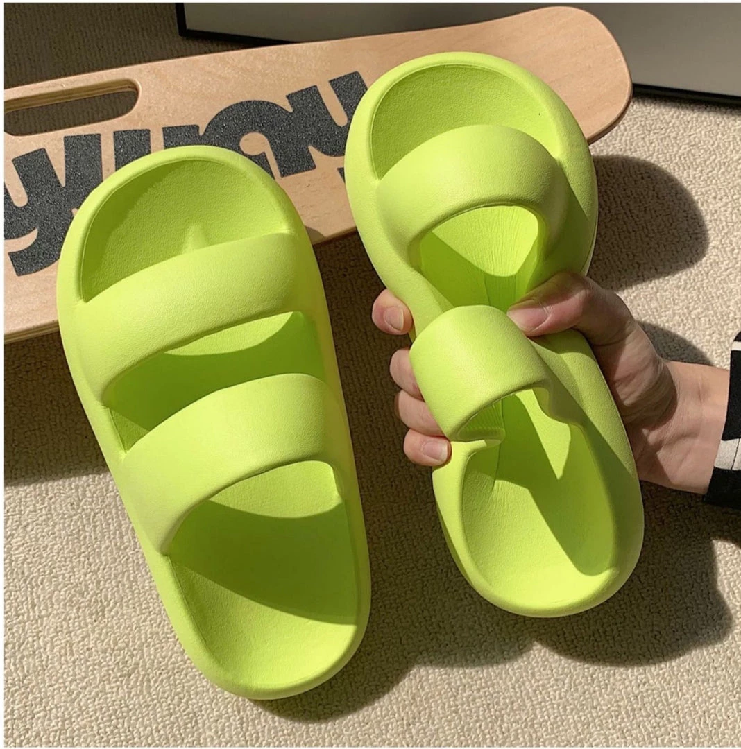 SMAIBULUN Super Soft Sole Lightweight Platform Bread Slippers Pillow Slides Anti-Slip Beach Sandals NEW ARRIVALS 1 SMAIBULUN Super Soft Sole Lightweight Platform Bread Slippers Pillow Slides Anti-Slip Beach Sandals NEW ARRIVALS