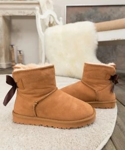 XH New In Shoes SMAIBULUN UGG™ | Classic Ribbon Bow-Back Faux Fur-Lined Suede Boots 21 XH New In Shoes SMAIBULUN UGG™ | Classic Ribbon Bow-Back Faux Fur-Lined Suede Boots