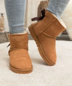 XH New In Shoes SMAIBULUN UGG™ | Classic Ribbon Bow-Back Faux Fur-Lined Suede Boots 23 XH New In Shoes SMAIBULUN UGG™ | Classic Ribbon Bow-Back Faux Fur-Lined Suede Boots