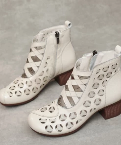 MLD Rumour Has It | Criss-Cross Upper Cut-Out Cream Leather Boots