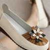 XR Rumour Has It | Applique Flower Head-Accent Loafers - Cream