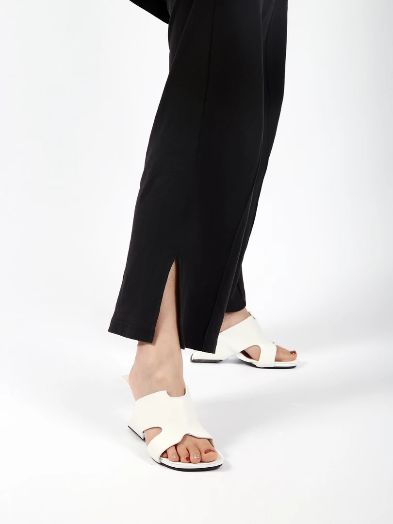 Jady Rose JADYROSE | GIVEN CREAM LEATHER OPEN TOE SLIDE New In Shoes 2 Jady Rose JADYROSE | GIVEN CREAM LEATHER OPEN TOE SLIDE New In Shoes