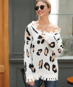 MY Smaibulun | Cheetah V-Neck Ripped Collar & Sleeve Knit Pullover - Cream