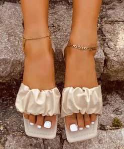 HT New In Shoes En Bloom | Cream Gathered Upper Flat Slides Sandals