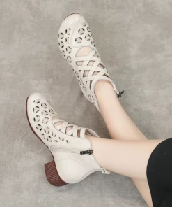 MLD Rumour Has It | Criss-Cross Upper Cut-Out Cream Leather Boots