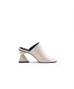 Jady Rose S/S 2022 JadyRose | Triangular-Heel Leather Mule - Cream