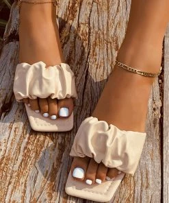 HT New In Shoes En Bloom | Cream Gathered Upper Flat Slides Sandals