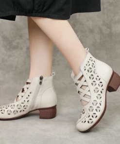 MLD Rumour Has It | Criss-Cross Upper Cut-Out Cream Leather Boots