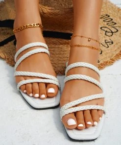 HT NEW ARRIVALS EN BLOOM | JOSELA STRAP THONG WHITE