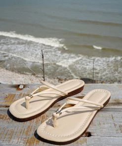 HT En Bloom | IVORY ZINNY STRAP THONGS Flat Sandals
