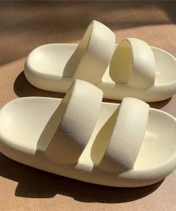 SMAIBULUN Super Soft Sole Lightweight Platform Bread Slippers Pillow Slides Anti-Slip Beach Sandals NEW ARRIVALS 33 SMAIBULUN Super Soft Sole Lightweight Platform Bread Slippers Pillow Slides Anti-Slip Beach Sandals NEW ARRIVALS
