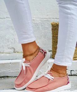 HT NEW ARRIVALS EN BLOOM | DESIRE BOAT SHOE DUSTY PINK