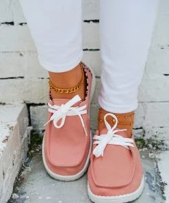 HT NEW ARRIVALS EN BLOOM | DESIRE BOAT SHOE DUSTY PINK