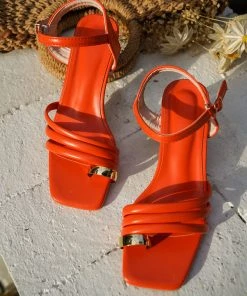 HT En Bloom | Ferrari Ring Toe Block Heel Sandal New In Shoes