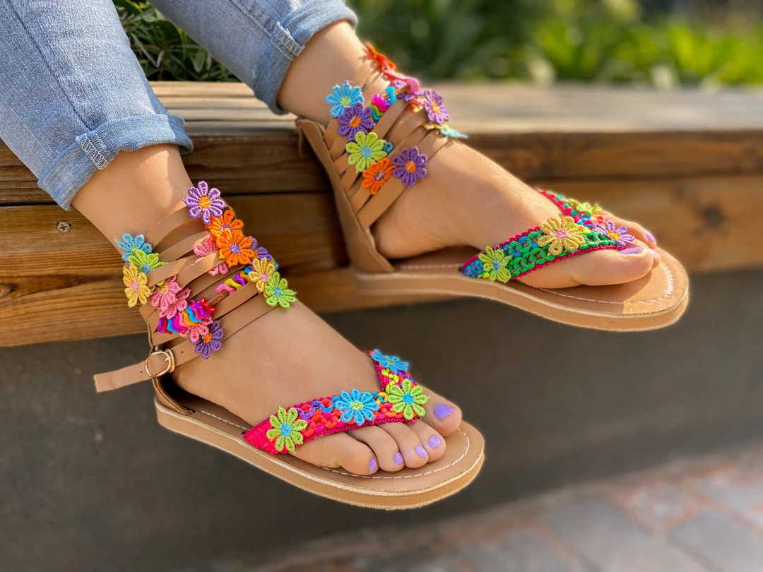 YL Colorful Floral Trimmed Gladiator Flat Sandals - EN BLOOM Shop Sandals 10 YL Colorful Floral Trimmed Gladiator Flat Sandals - EN BLOOM Shop Sandals