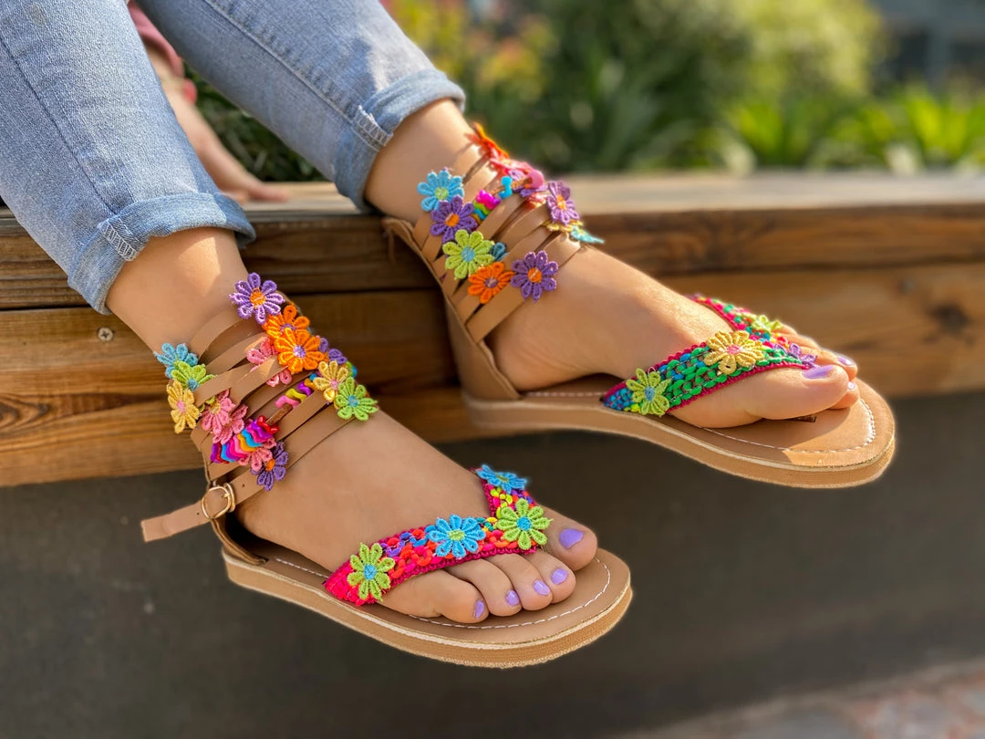 YL Colorful Floral Trimmed Gladiator Flat Sandals - EN BLOOM Shop Sandals 2 YL Colorful Floral Trimmed Gladiator Flat Sandals - EN BLOOM Shop Sandals