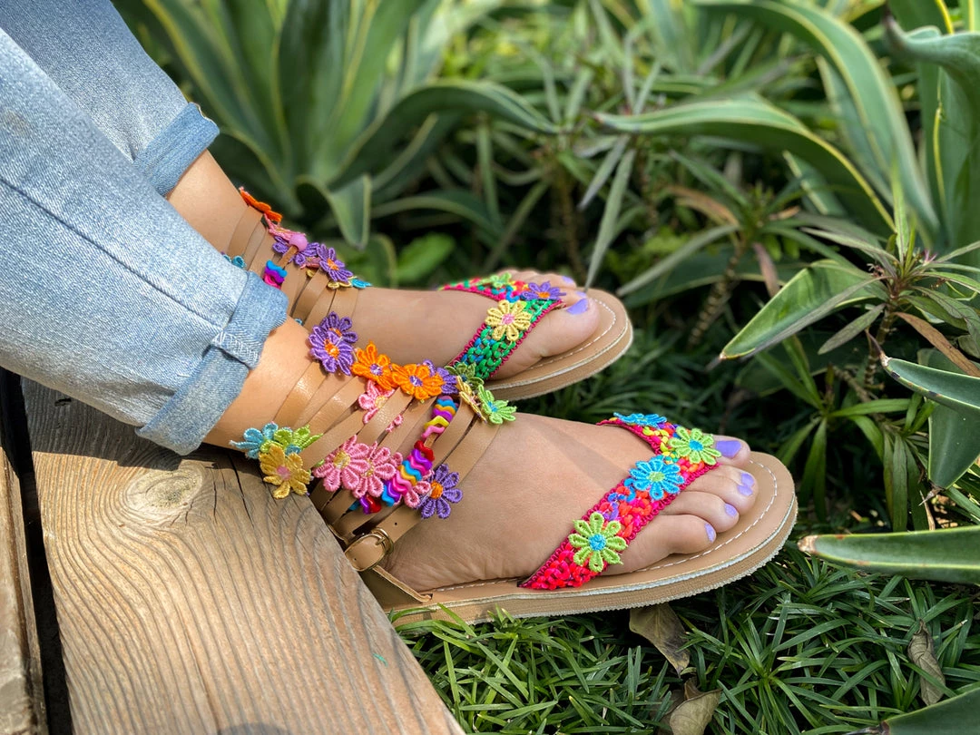 YL Colorful Floral Trimmed Gladiator Flat Sandals - EN BLOOM Shop Sandals 9 YL Colorful Floral Trimmed Gladiator Flat Sandals - EN BLOOM Shop Sandals