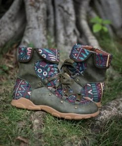 YL Shoes EN BLOOM | Geometric Combat Boot