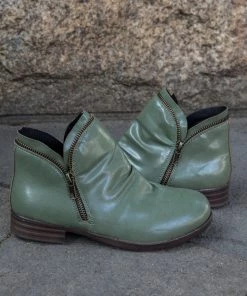 YL New In Shoes En Bloom | Zip Trim Ruched Ankle Boot