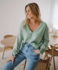 MY Smaibulun Doll | DARIUS Drop Shoulder V-neck Knit Top - Green 10 MY Smaibulun Doll | DARIUS Drop Shoulder V-neck Knit Top - Green