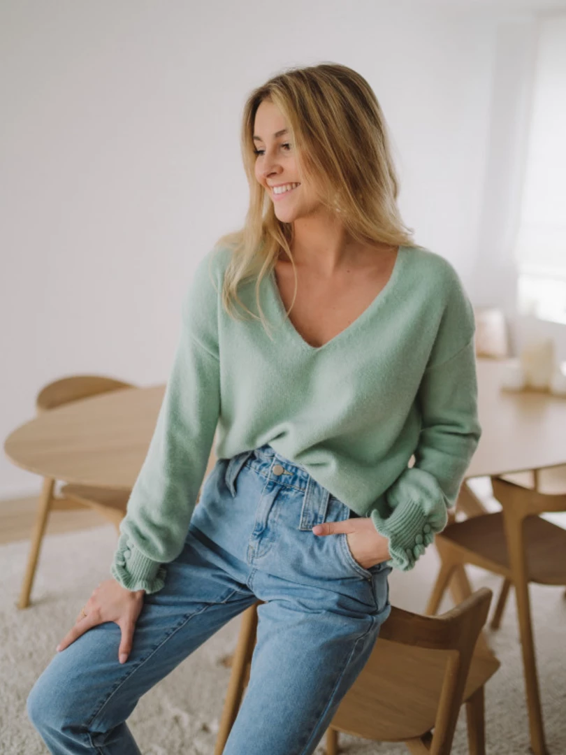 MY Smaibulun Doll | DARIUS Drop Shoulder V-neck Knit Top - Green 3 MY Smaibulun Doll | DARIUS Drop Shoulder V-neck Knit Top - Green