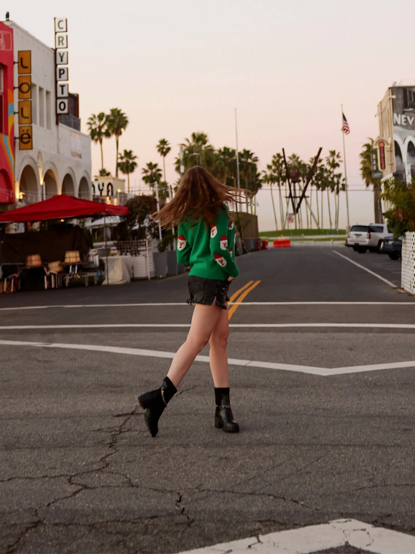 SZTY New In Clothing Smaibulun Doll | Green Santa Christmas Sweater 4 SZTY New In Clothing Smaibulun Doll | Green Santa Christmas Sweater