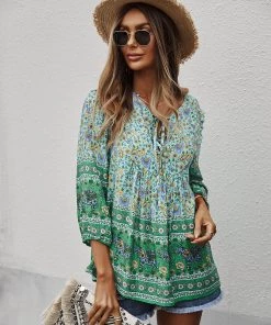 DY NEW ARRIVALS GLENNA BOHO TOP - GREEN