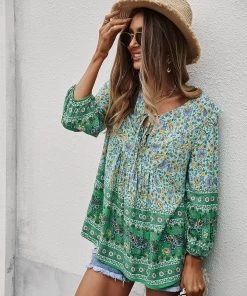 DY NEW ARRIVALS GLENNA BOHO TOP - GREEN